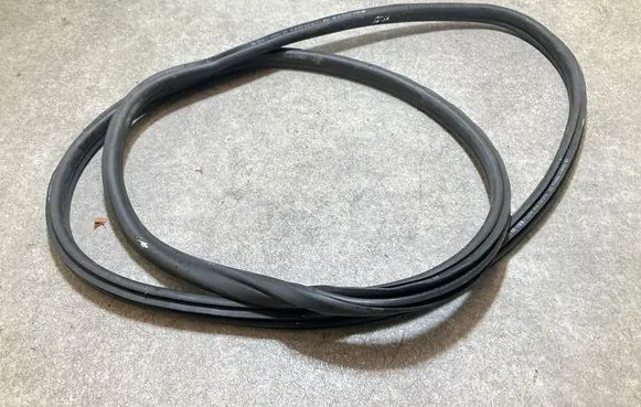 BMW iX3 Rear door rubber seal (on body) 7393449
