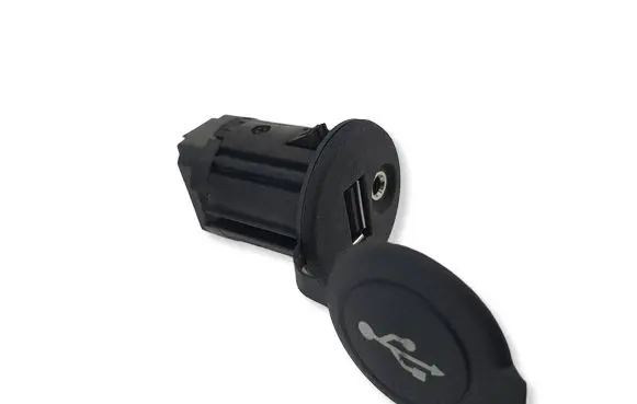 Nissan Navara D40 USB socket connector 
