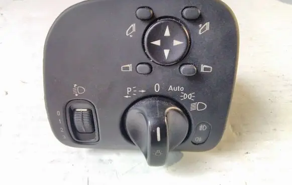 Mercedes-Benz C AMG W203 Light switch A2035451204 24406574772 04058549