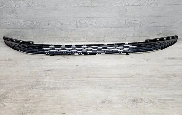 Volkswagen Multivan T7 Front bumper lower grill 7T0853678B