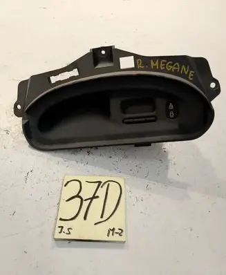 Renault Megane II Screen/display/small screen 7700421037