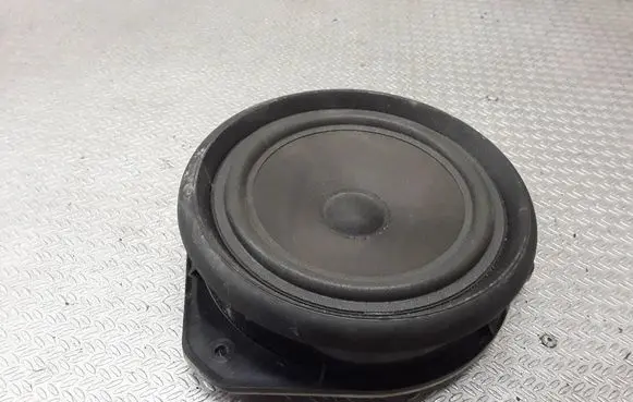 Audi A4 S4 B7 8E 8H Rear door speaker 8E0035411