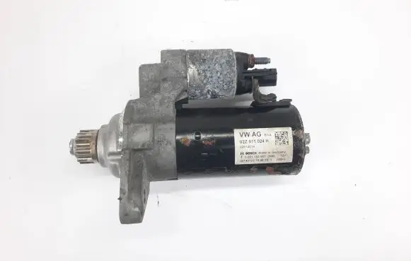Volkswagen Golf VI Starter motor 02Z911024H