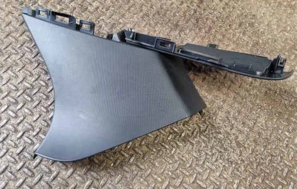 Audi Q5 SQ5 (C) pillar trim 80A867246B 80A868606A