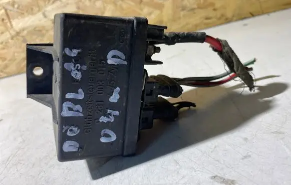 Fiat Doblo Glow plug pre-heat relay 0281003015