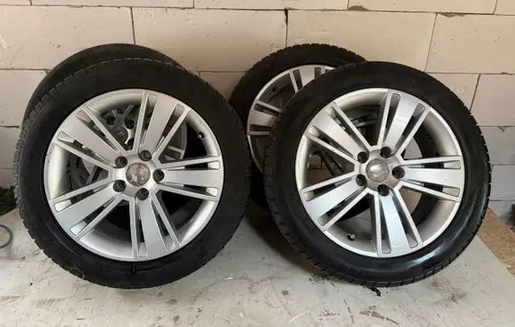 Seat Alhambra (Mk2) R17 alloy rim 7N5601025A