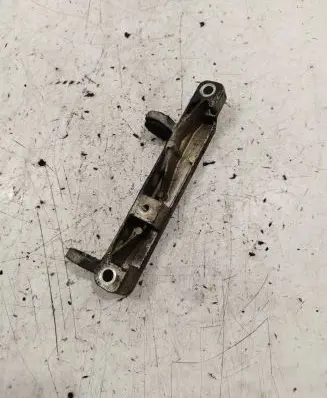 Volkswagen Golf V Engine mounting bracket 06a129723