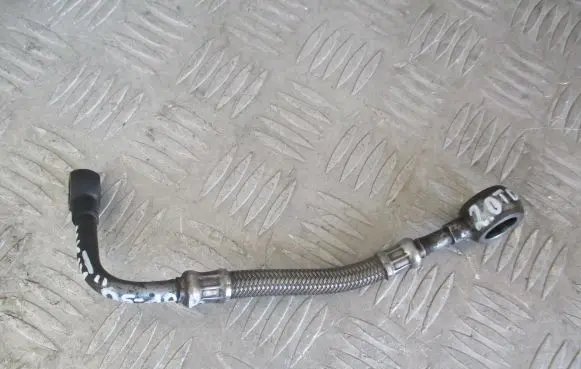 Ford Mondeo MK IV Oil fill pipe 