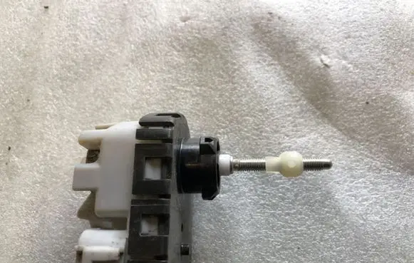 Mazda 6 Headlight level adjustment motor 