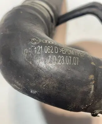 Audi Q5 SQ5 Engine coolant pipe/hose 059121062D 7D230707