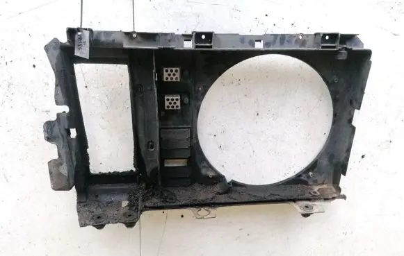 Peugeot 406 Radiator cooling fan shroud
