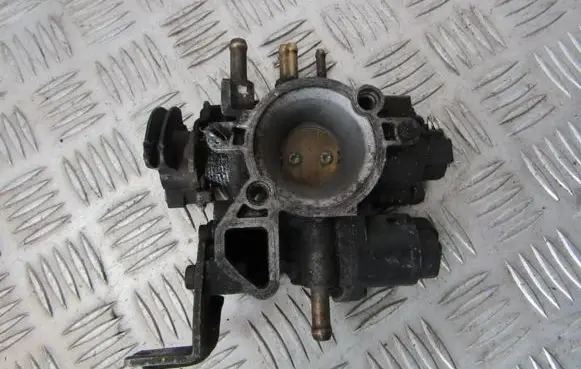 Fiat Punto (176) Throttle valve