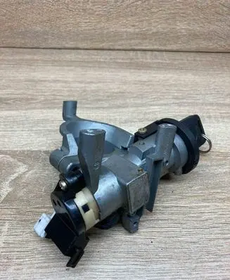 Mitsubishi Space Star Ignition lock 36278900 F005V00017 WITHKEY