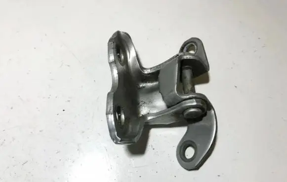 Lexus IS 220D-250-350 Rear door lower hinge