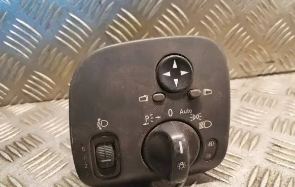 Mercedes-Benz C W203 Light switch 2035451404