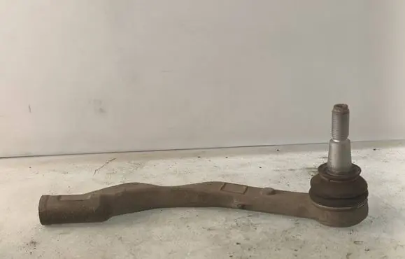 Nissan Qashqai J12 Steering tie rod end MAE28