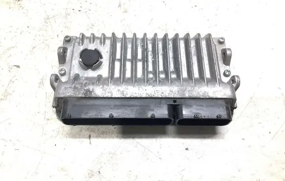 Toyota Yaris Engine control unit/module 896610U230 MB2762002821