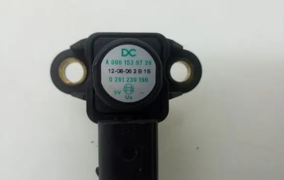 Mercedes-Benz C W204 Air pressure sensor A0061539728