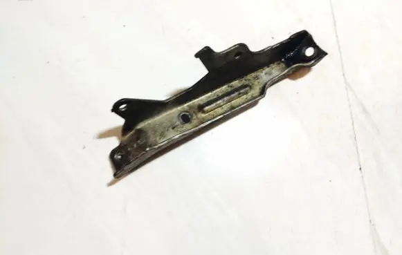 Mercedes-Benz E W212 Engine mounting bracket A6510901027