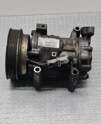 Renault Clio III Air conditioning (A/C) compressor (pump) 8200953359A 0743312145