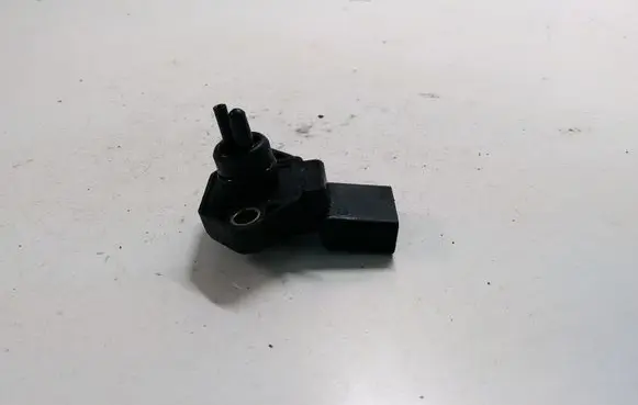 Audi A6 S6 C5 4B Air pressure sensor 059906051 0281002326