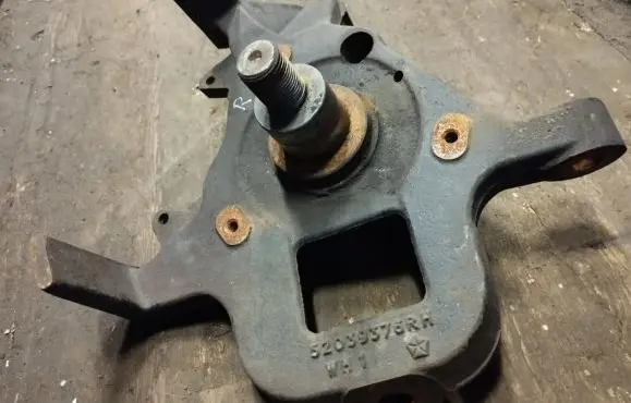 Dodge Durango I Front wheel hub spindle knuckle 52039376