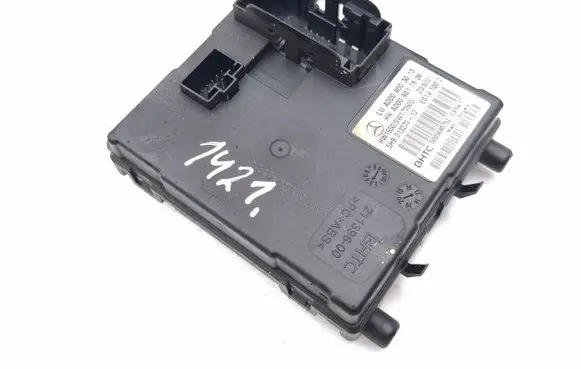 Mercedes-Benz E AMG W213 Air conditioning/heating control unit A0009003013