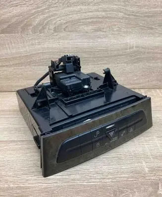 Mercedes-Benz E W211 CD/DVD changer A2116800552 2116800572 8116910