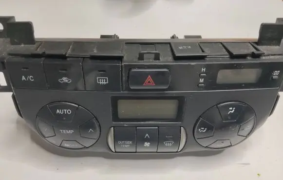 Toyota RAV 4 (XA20) Climate control unit 8865042160 8401042020 1773007721