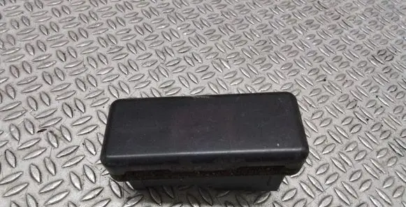 BMW 5 E39 Hazard light switch 8350947
