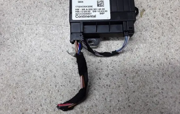 Mercedes-Benz GLE (W166 - C292) Fuel injection pump control unit/module A0009003101
