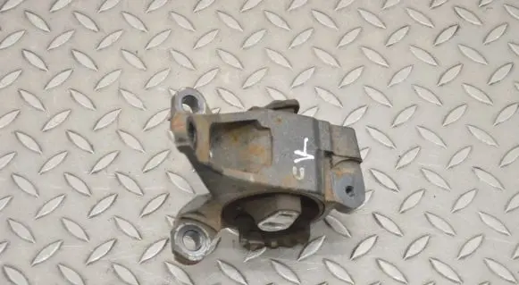 Mazda 3 II Engine mount bracket