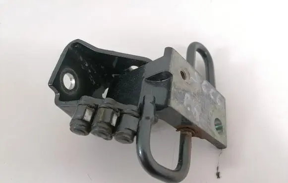 Audi A6 S6 C6 4F Front door lower hinge 8E0831411E