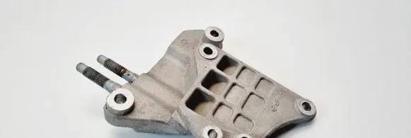 Hyundai Tucson TL Engine mounting bracket