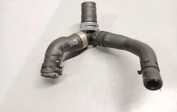 Skoda Kamiq Engine coolant pipe/hose 5WA122063B