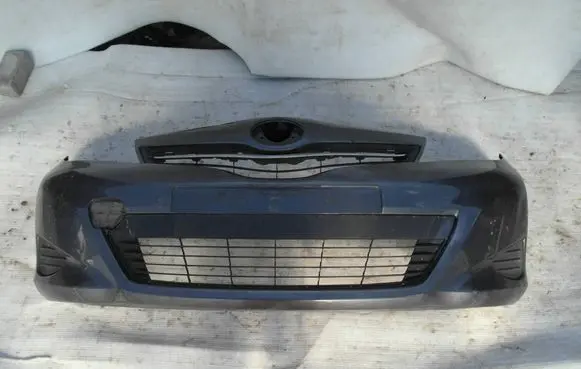 Toyota Yaris Front bumper 521190D410