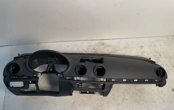 Audi A3 S3 8V Dashboard