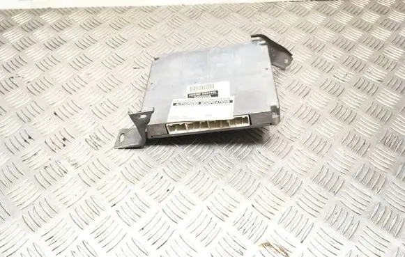 Toyota Avensis T250 Engine control unit/module 8966105070 30551700