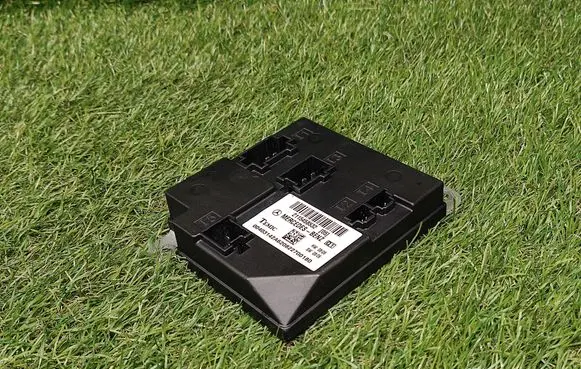 Mercedes-Benz CLS C219 Comfort/convenience module 2115458532