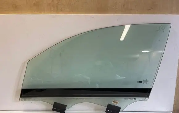 Mercedes-Benz EQC Front door window glass four-door A2937250300