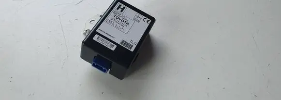 Toyota Yaris Door control unit/module