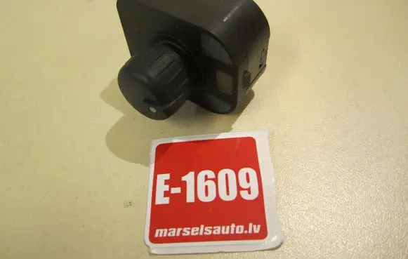 Audi A3 S3 8P Wing mirror switch 8E0959563