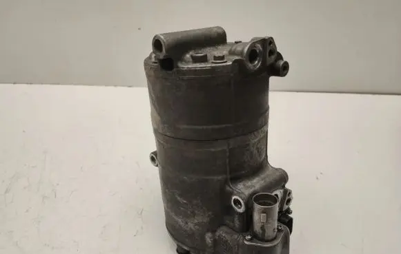 Mercedes-Benz E W212 Air conditioning (A/C) compressor (pump) A0038301660