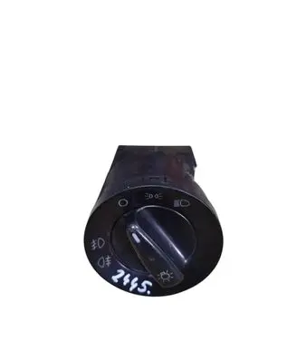 Volkswagen Golf IV Light switch 1C0941531A