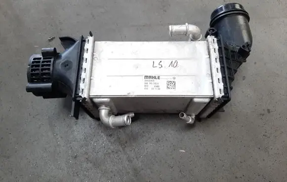 Volkswagen Golf VIII Intercooler radiator 04E145785E