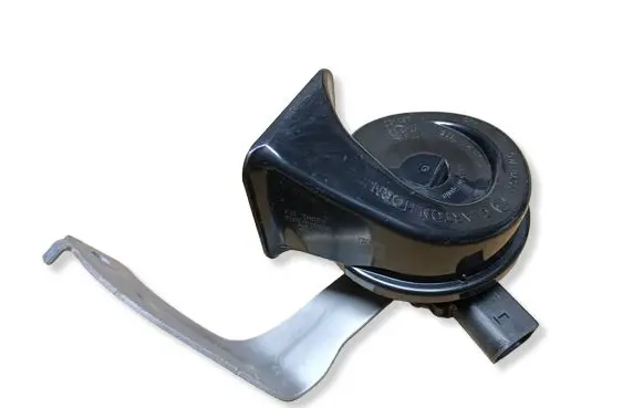 BMW X3 G01 Horn signal 7404430 61337404430 6033FB2402
