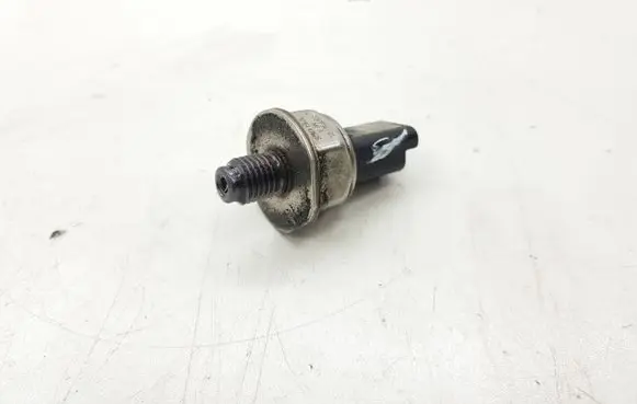 Fuel pressure sensor
