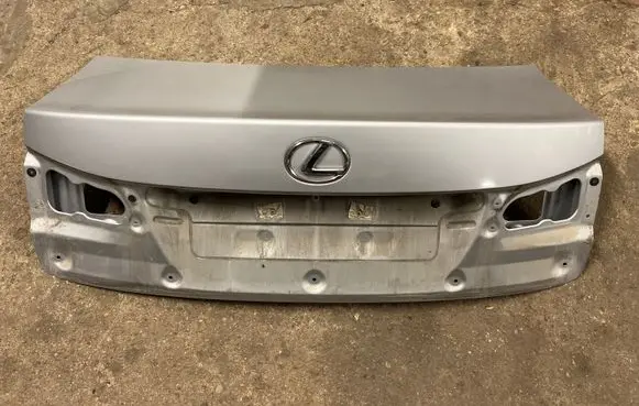 Lexus IS 220D-250-350 Tailgate/trunk/boot lid