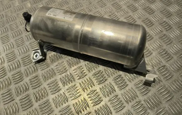 Volvo XC60 Air suspension tank/reservoir 31429963