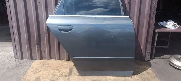 Audi A4 S4 B7 8E 8H Rear door